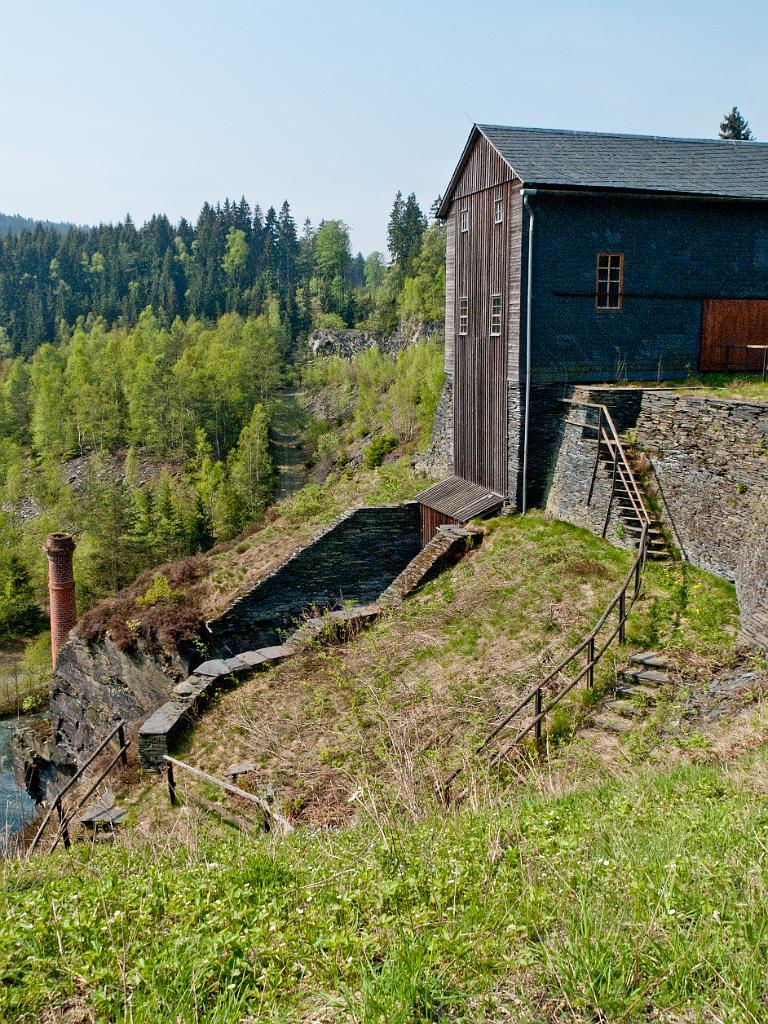 P4301977.jpg - OLYMPUS DIGITAL CAMERA