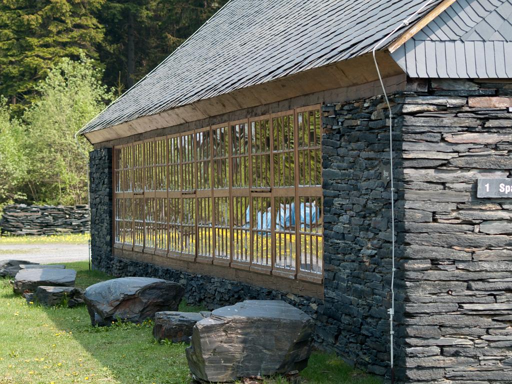 P4302009.jpg - OLYMPUS DIGITAL CAMERA