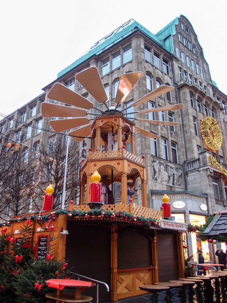 PC260399.jpg - OLYMPUS DIGITAL CAMERA