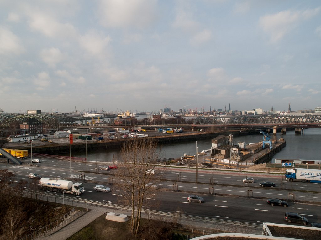 PC285670.jpg - OLYMPUS DIGITAL CAMERA