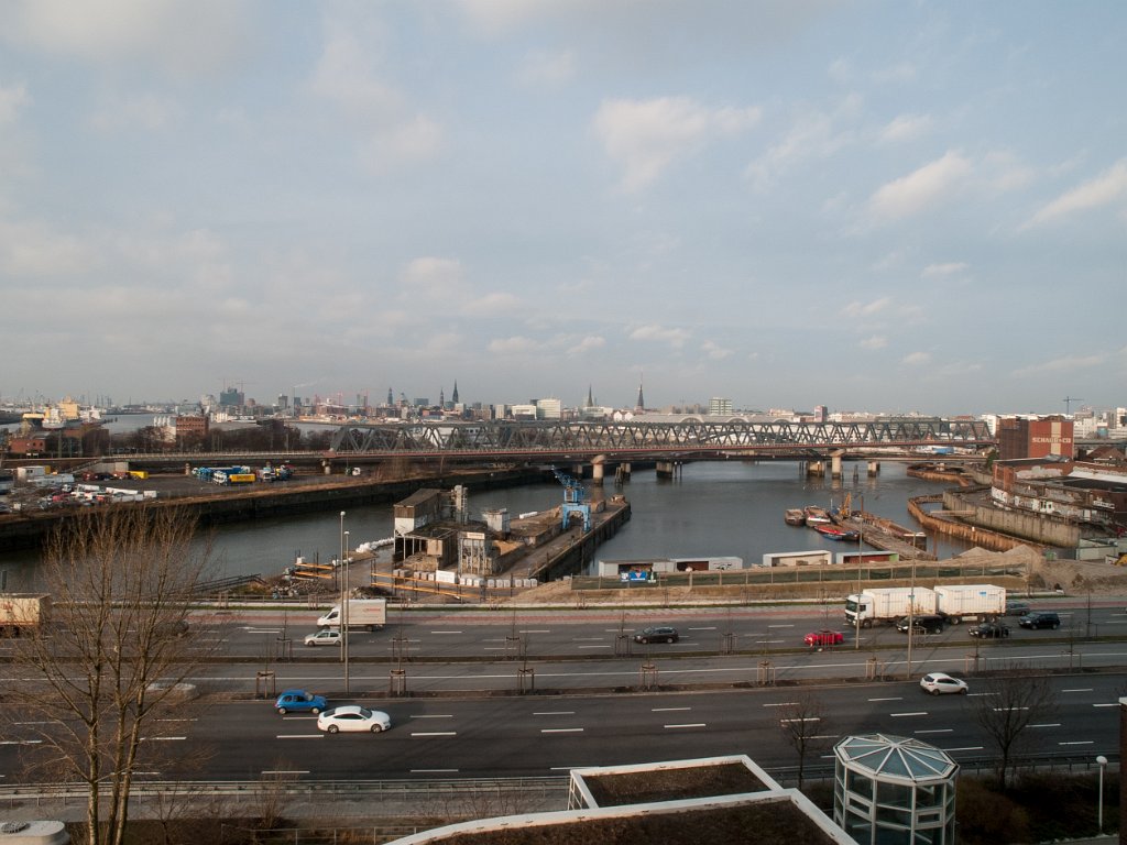 PC285671.jpg - OLYMPUS DIGITAL CAMERA