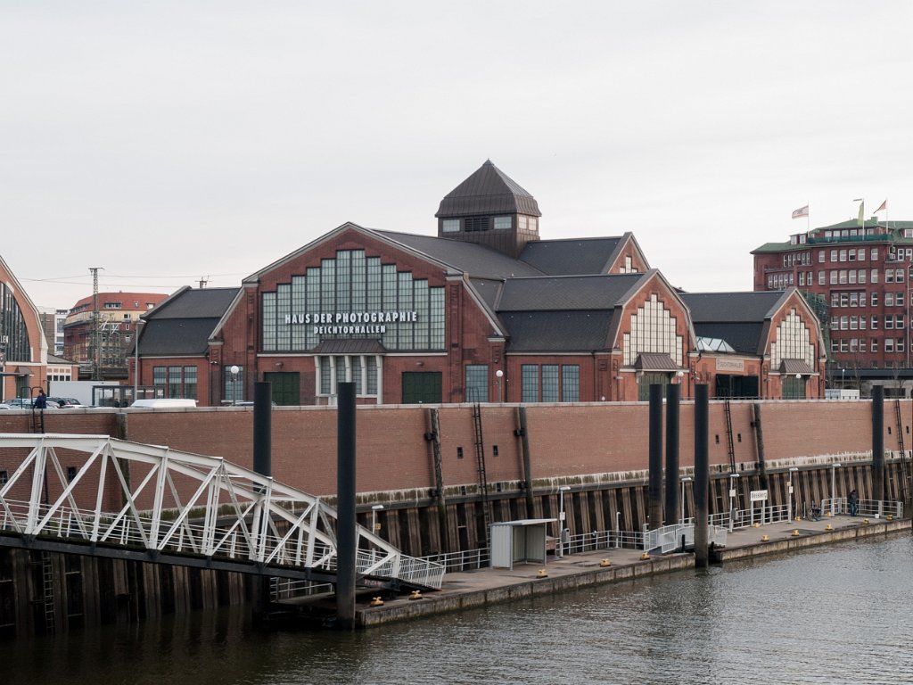 PC285711.jpg - OLYMPUS DIGITAL CAMERA