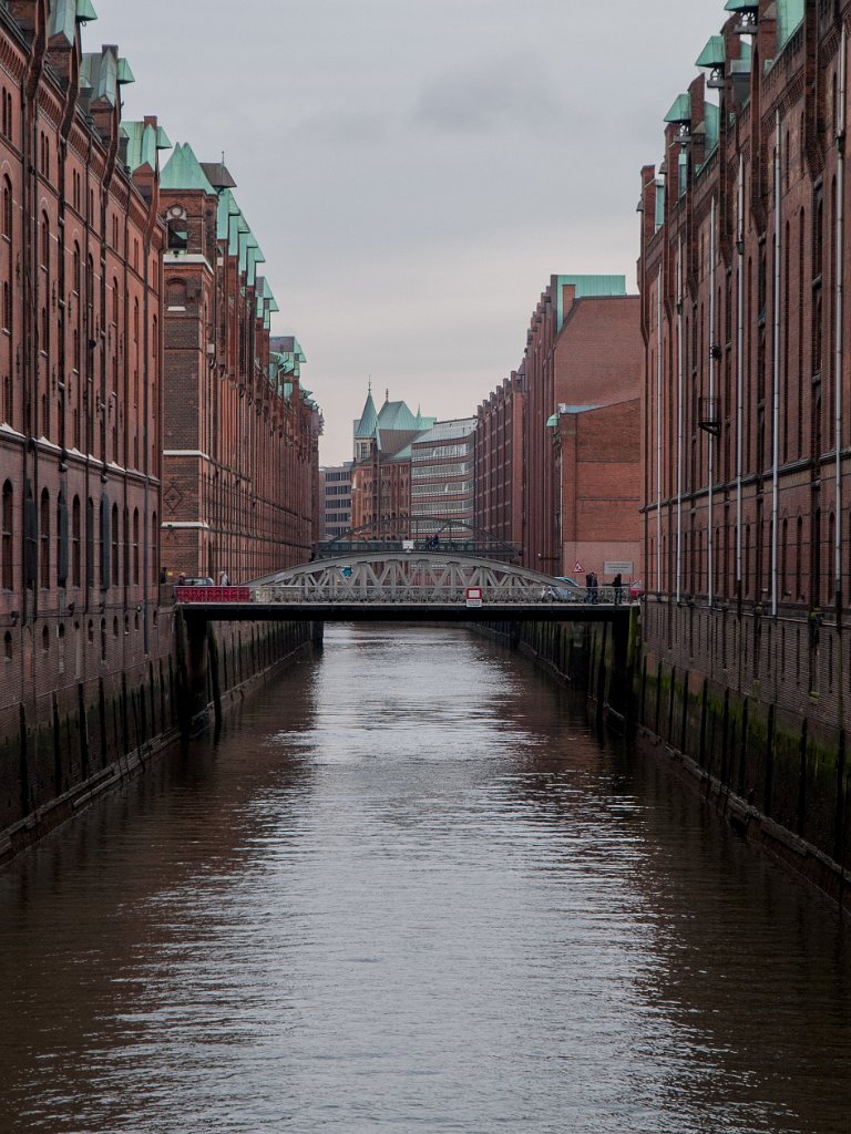PC285733.jpg - OLYMPUS DIGITAL CAMERA