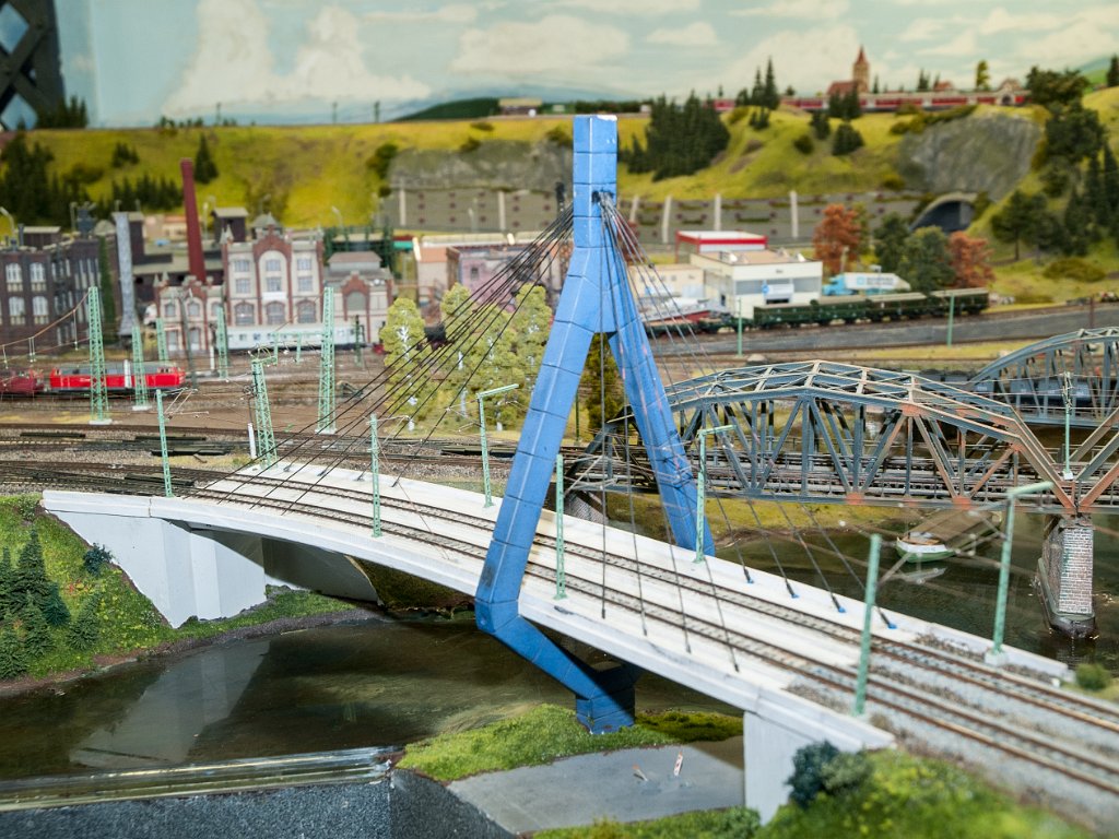 PC285878.jpg - OLYMPUS DIGITAL CAMERA