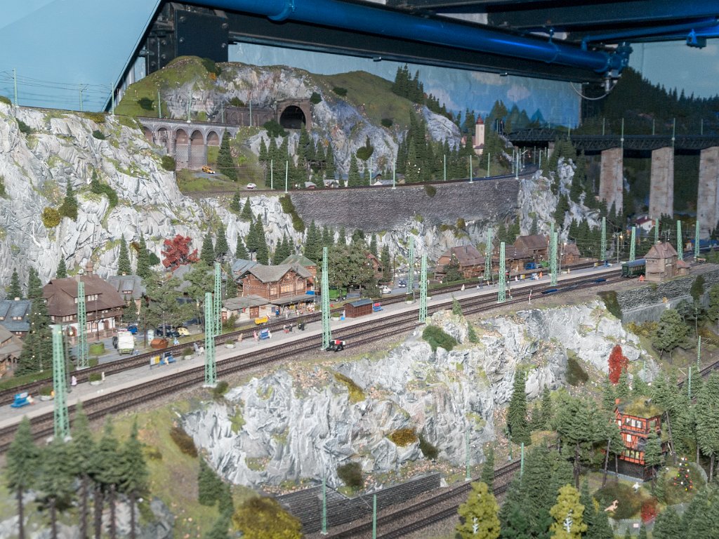 PC285892.jpg - OLYMPUS DIGITAL CAMERA