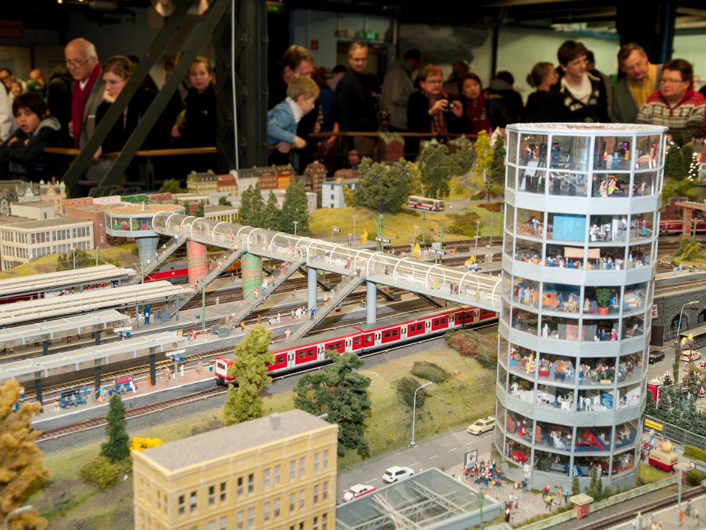 PC286036.jpg - OLYMPUS DIGITAL CAMERA