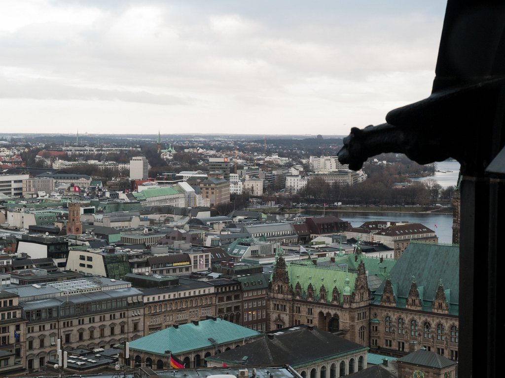 PC306465.jpg - OLYMPUS DIGITAL CAMERA