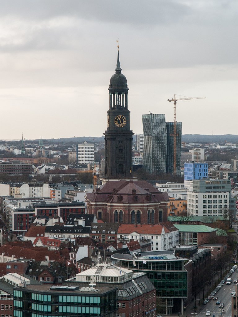 PC306473.jpg - OLYMPUS DIGITAL CAMERA