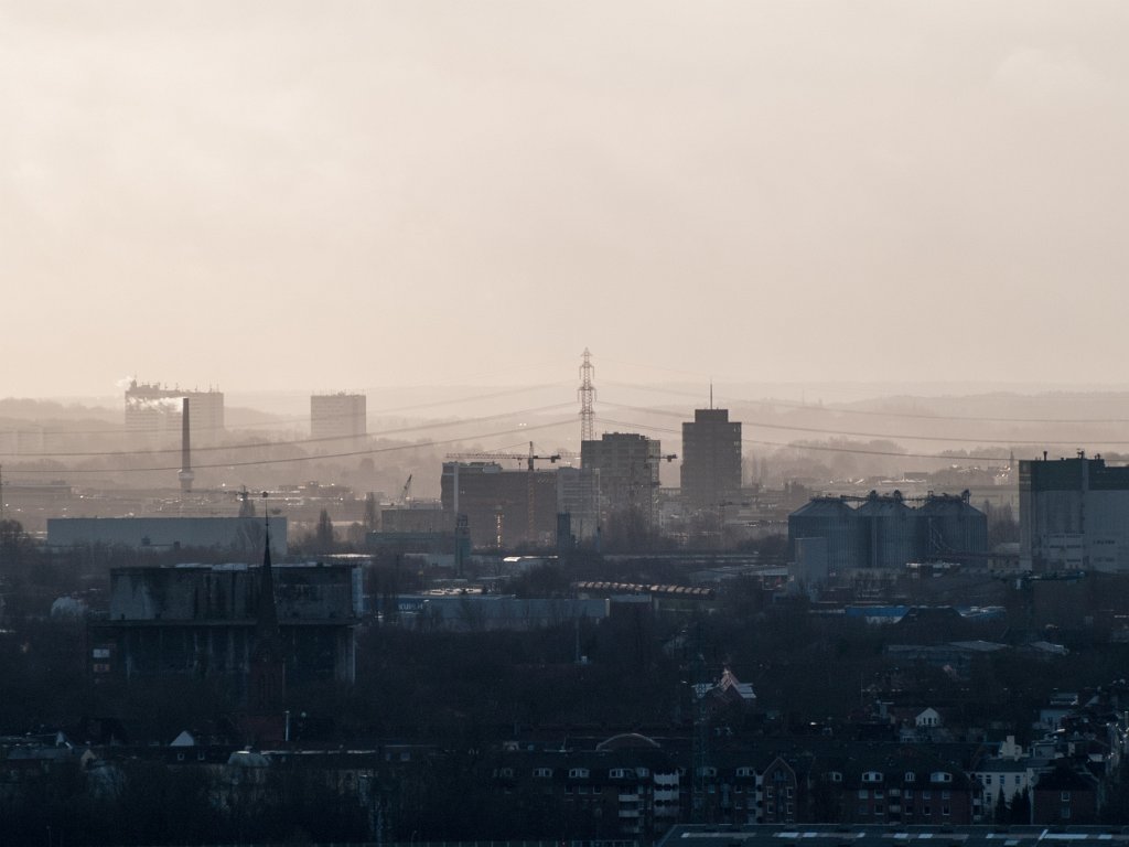 PC306493.jpg - OLYMPUS DIGITAL CAMERA