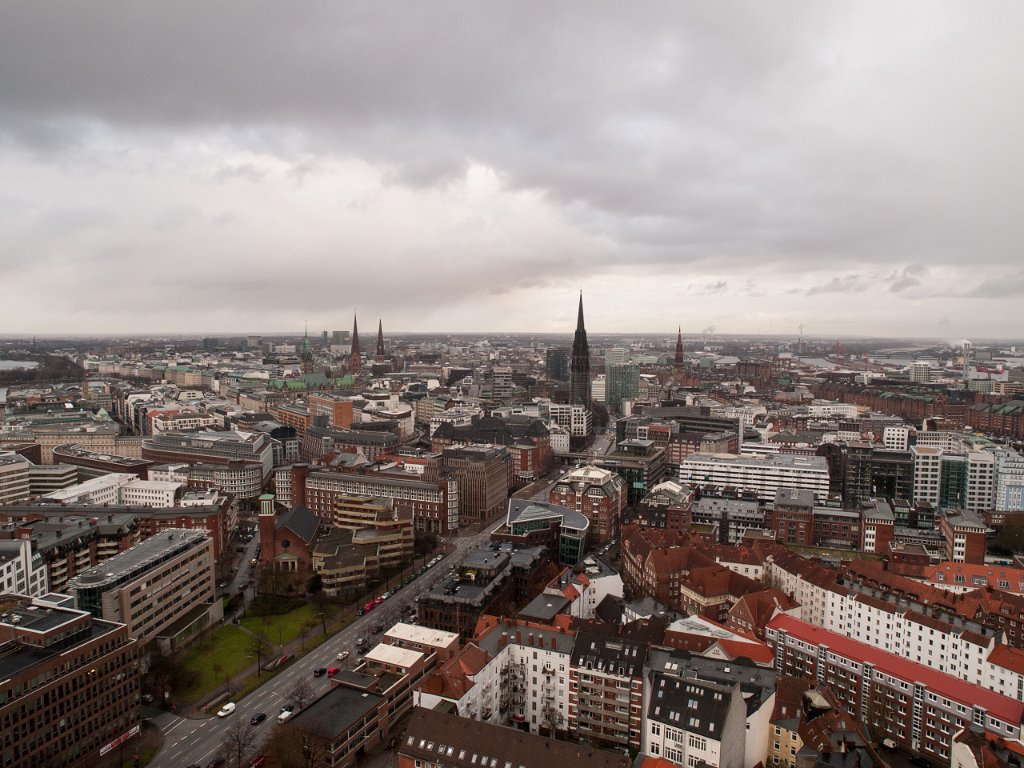 PC306517.jpg - OLYMPUS DIGITAL CAMERA