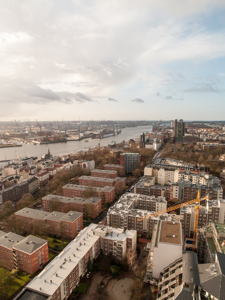 PC306586.jpg - OLYMPUS DIGITAL CAMERA