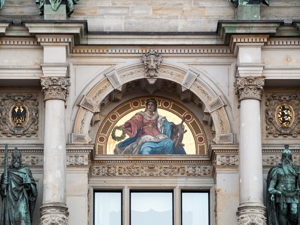 PC306668.jpg - OLYMPUS DIGITAL CAMERA