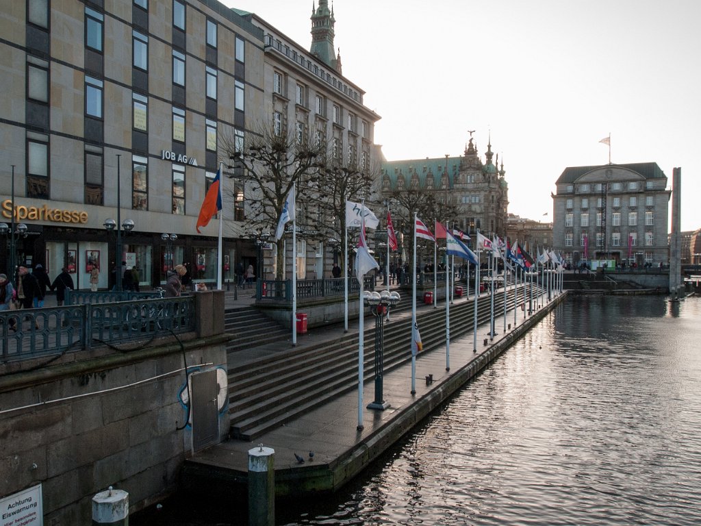 PC306674.jpg - OLYMPUS DIGITAL CAMERA