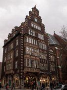 PC296104