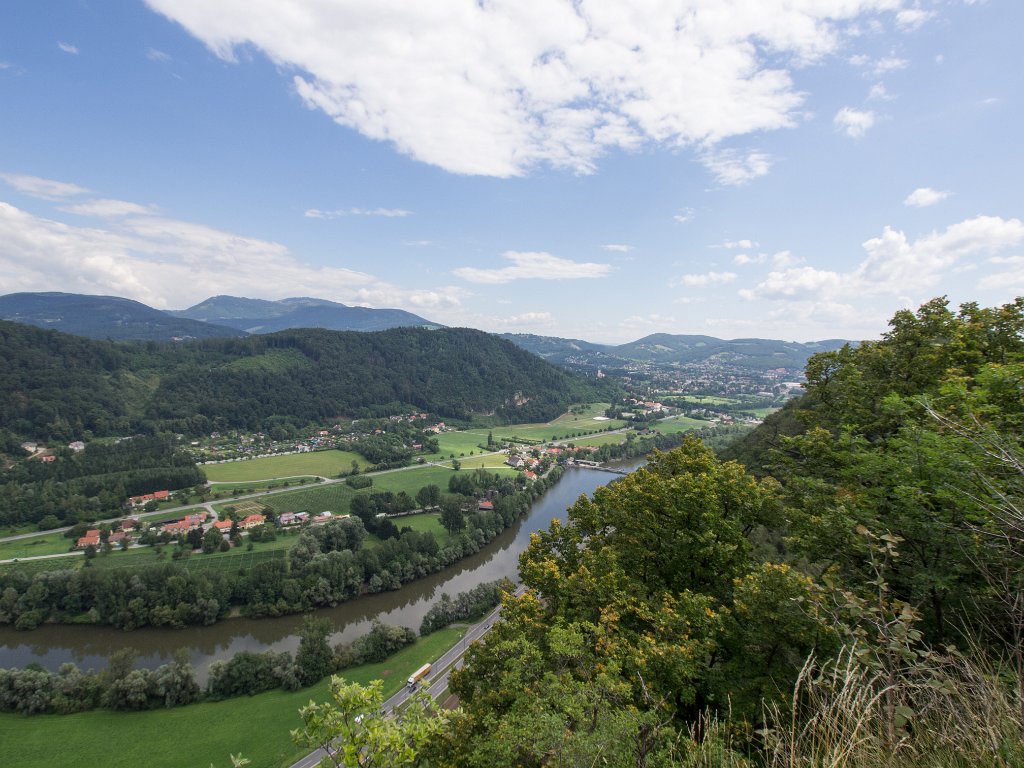 P7235866.jpg - OLYMPUS DIGITAL CAMERA