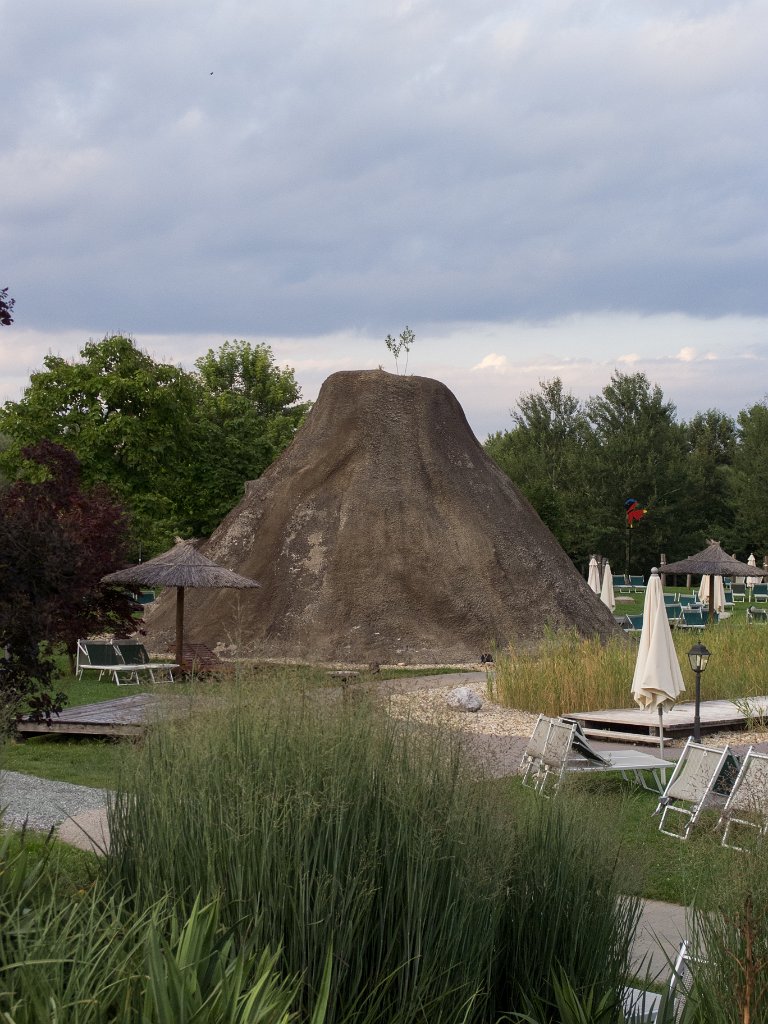 P7242833.jpg - OLYMPUS DIGITAL CAMERA