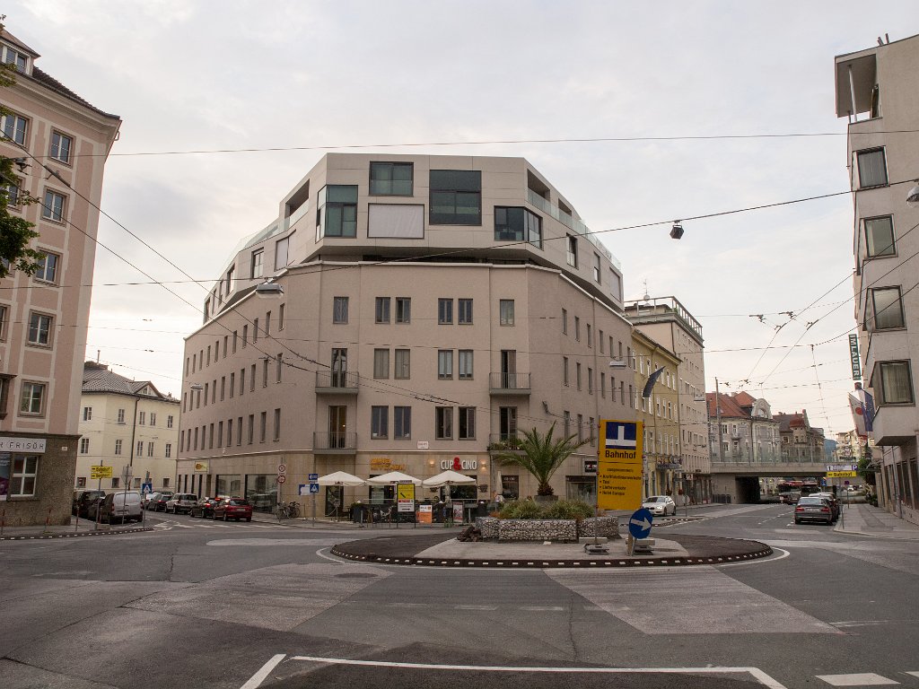 P7277110.jpg - OLYMPUS DIGITAL CAMERA