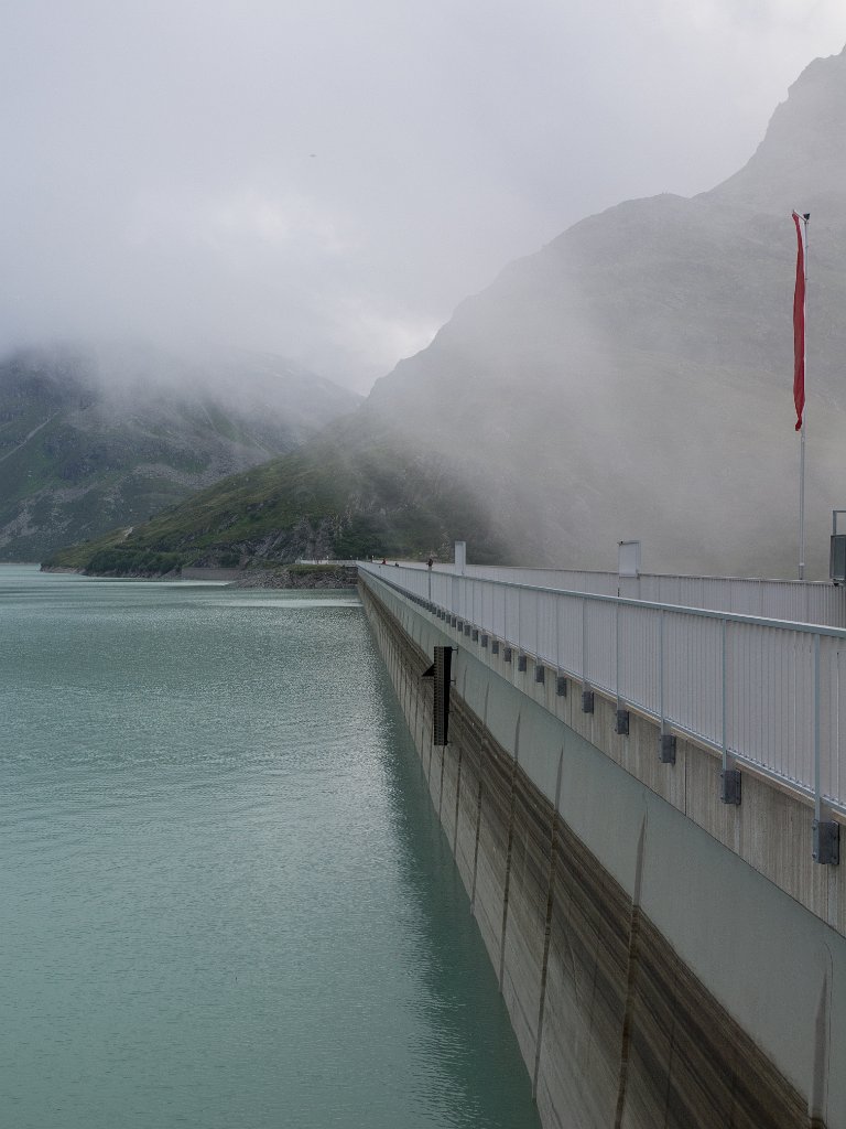 P7317552.jpg - OLYMPUS DIGITAL CAMERA