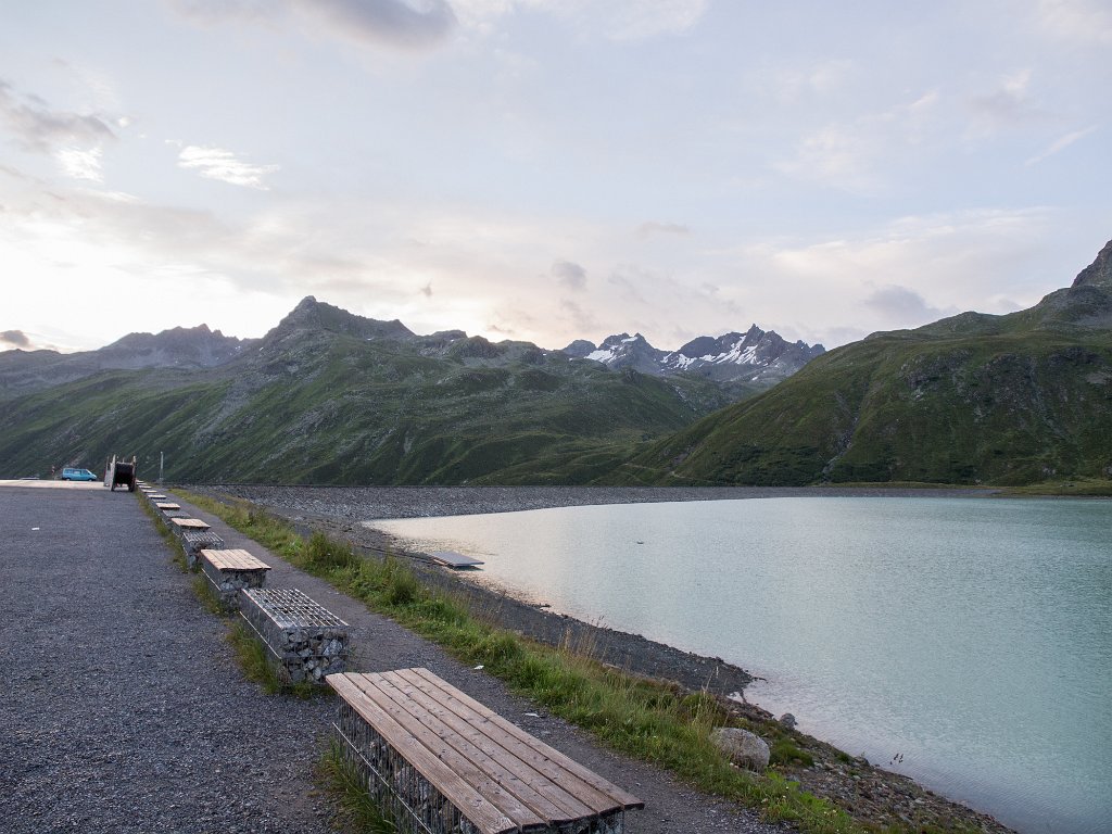 P8037660.jpg - OLYMPUS DIGITAL CAMERA