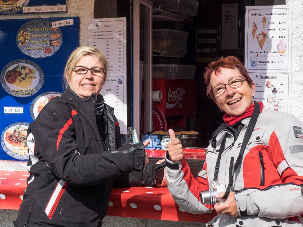 P4301174.jpg - OLYMPUS DIGITAL CAMERA