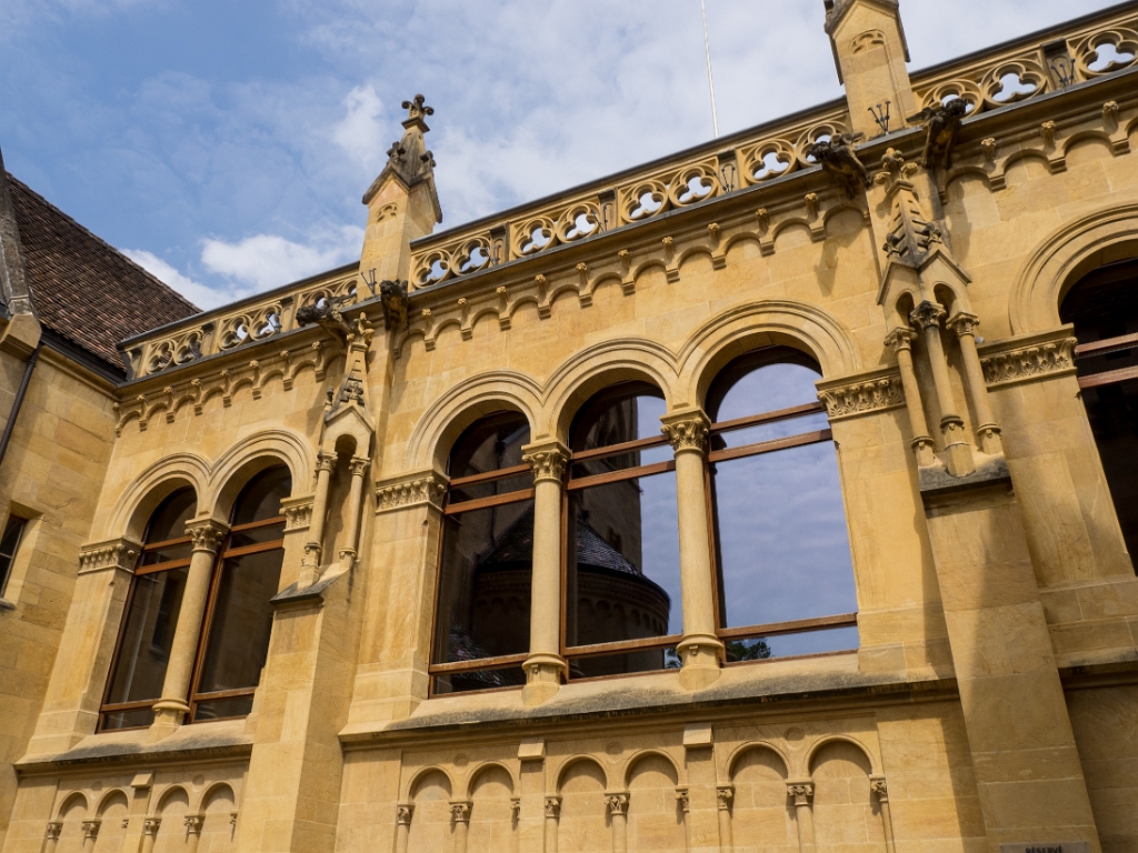 P5233092.jpg - OLYMPUS DIGITAL CAMERA