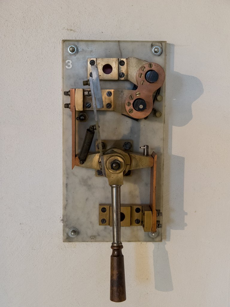 P5243433.jpg - OLYMPUS DIGITAL CAMERA