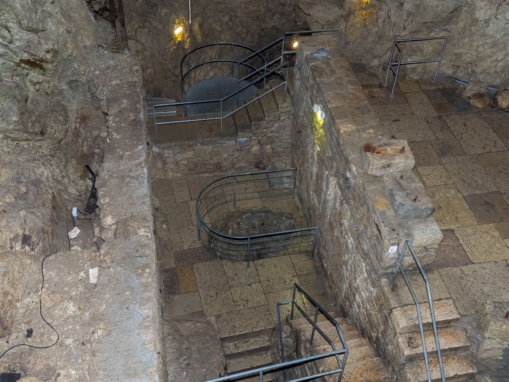 P5243440.jpg - OLYMPUS DIGITAL CAMERA