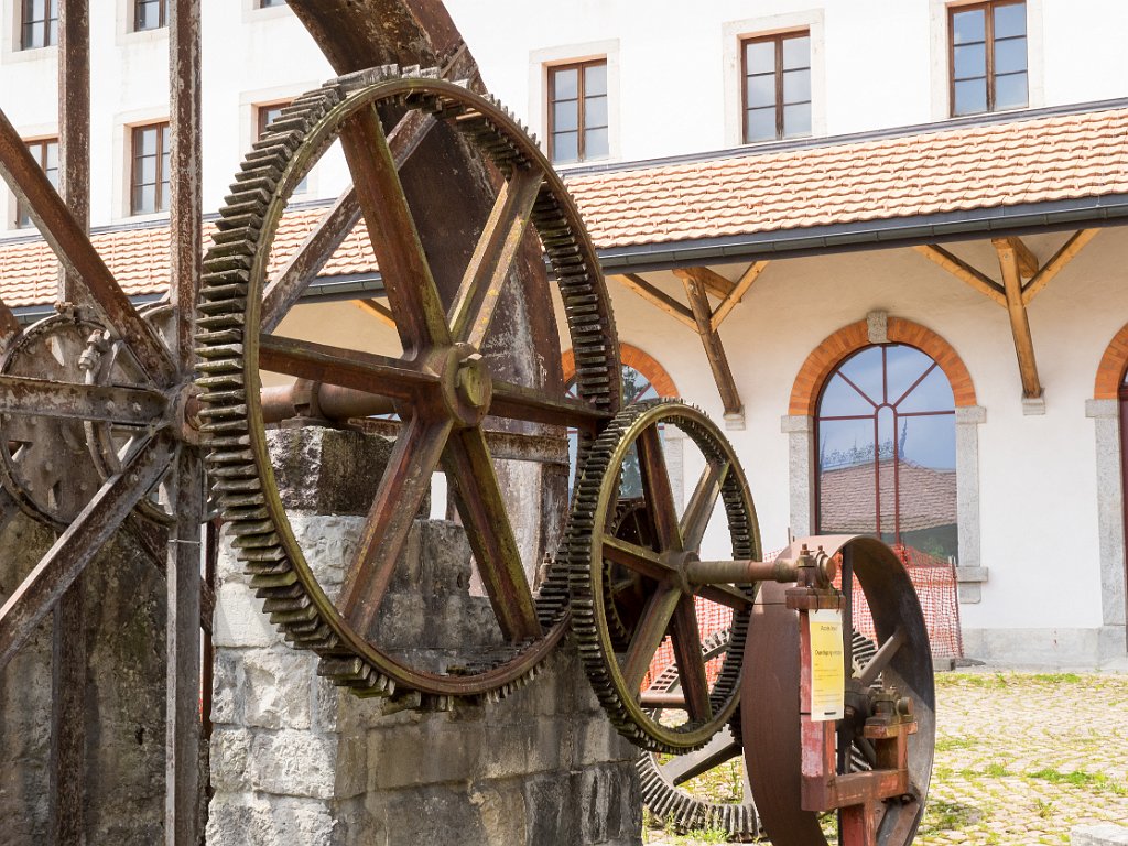 P5243579.jpg - OLYMPUS DIGITAL CAMERA