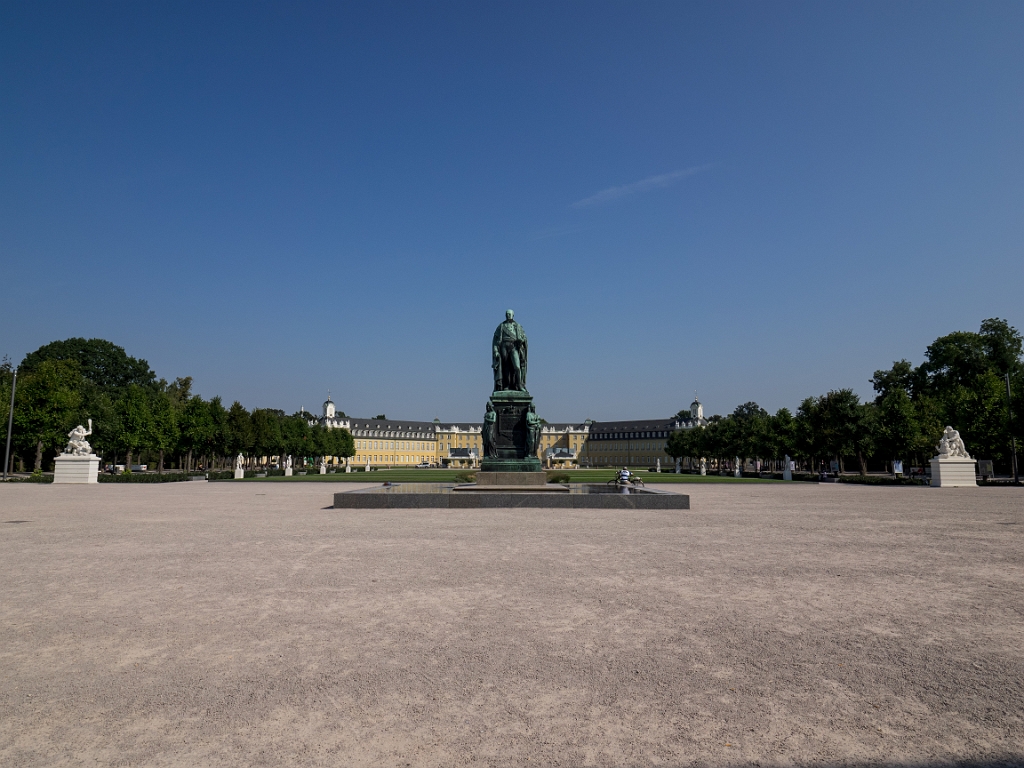 P8222199.jpg - OLYMPUS DIGITAL CAMERA