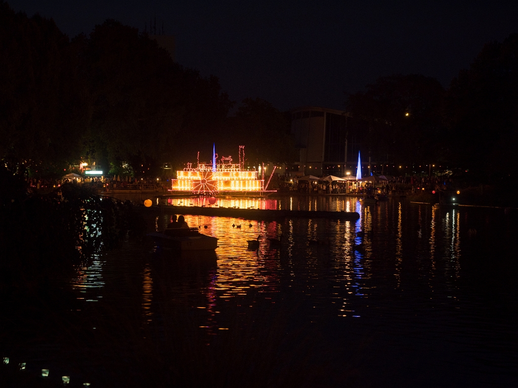 P8222519.jpg - OLYMPUS DIGITAL CAMERA