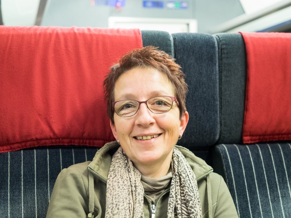 PC268844.jpg - OLYMPUS DIGITAL CAMERA