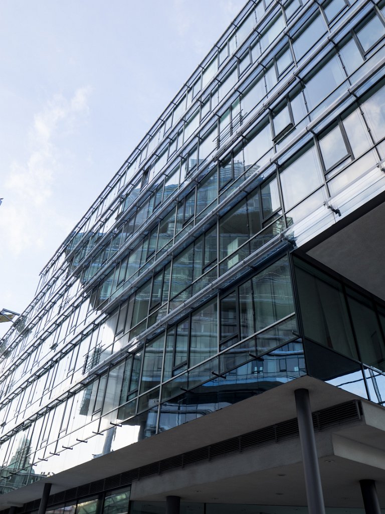 PC268955.jpg - OLYMPUS DIGITAL CAMERA