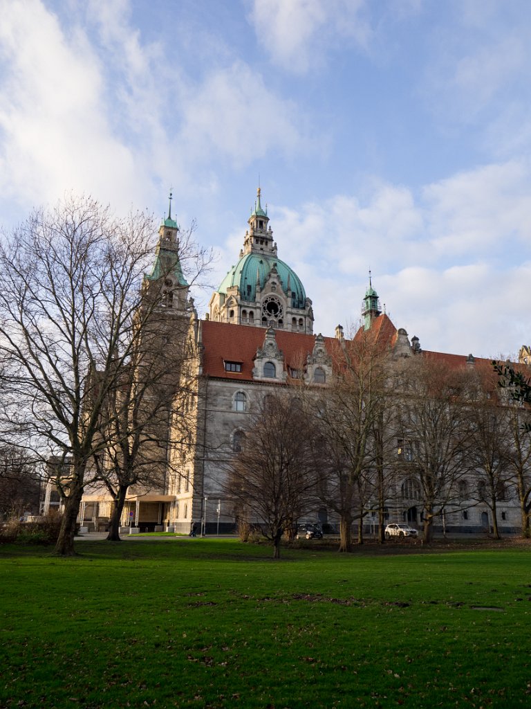 PC268966.jpg - OLYMPUS DIGITAL CAMERA