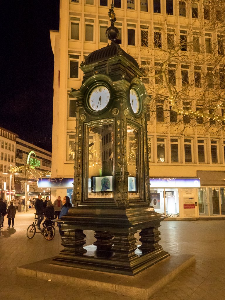 PC269031.jpg - OLYMPUS DIGITAL CAMERA