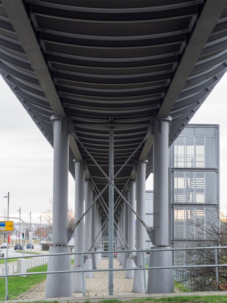 PC289549.jpg - OLYMPUS DIGITAL CAMERA