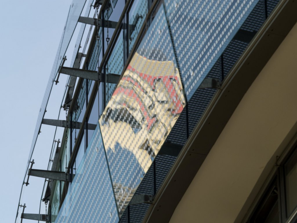 PC289608.jpg - OLYMPUS DIGITAL CAMERA