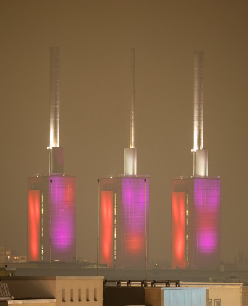 PC289644.jpg - OLYMPUS DIGITAL CAMERA