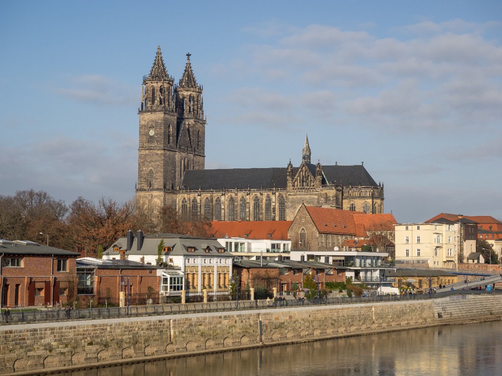 P1011030.jpg - OLYMPUS DIGITAL CAMERA