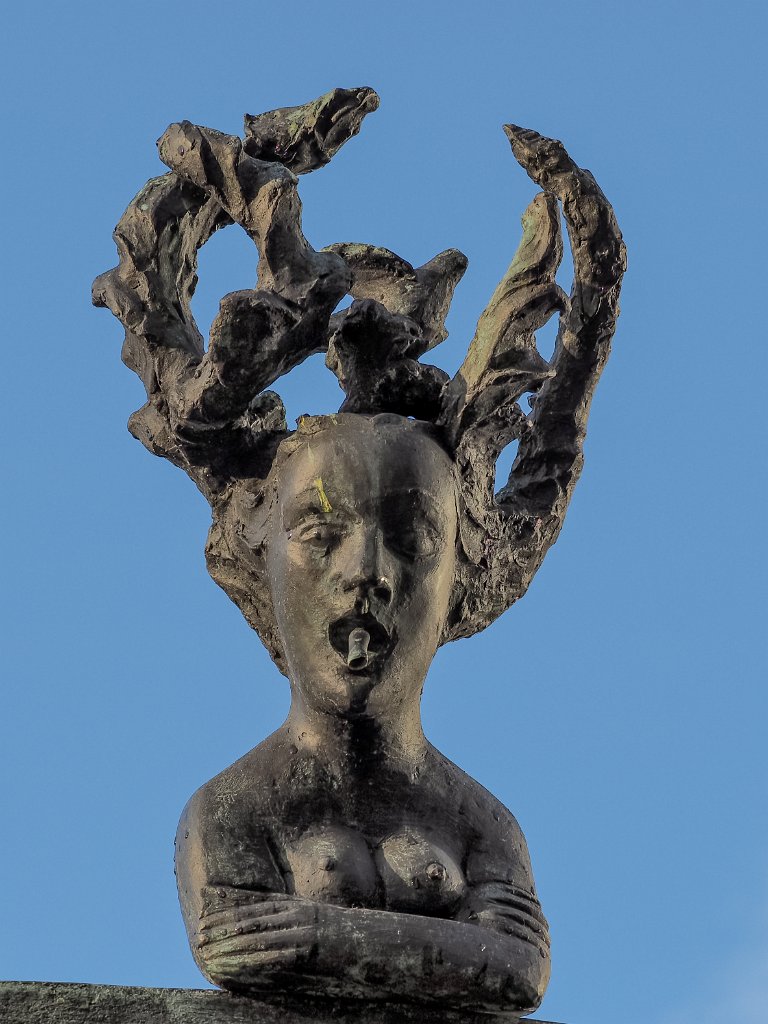 P1011112.jpg - OLYMPUS DIGITAL CAMERA