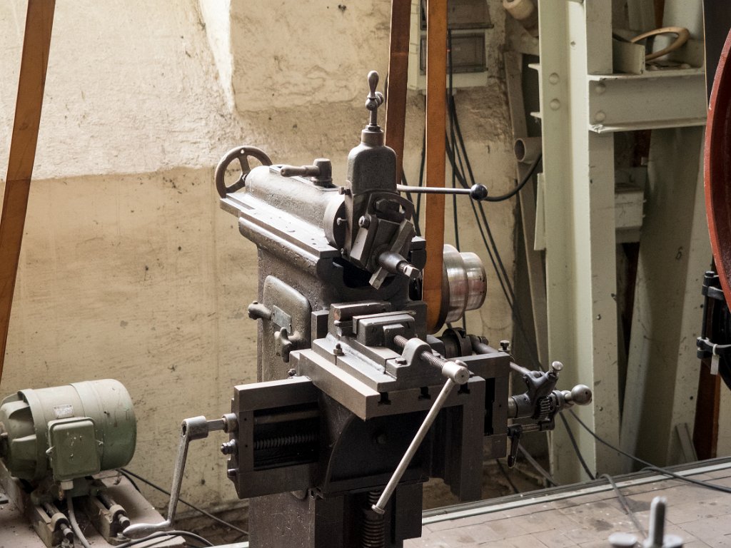 PC300472.jpg - OLYMPUS DIGITAL CAMERA