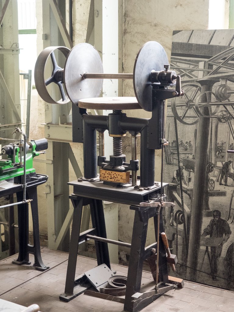 PC300473.jpg - OLYMPUS DIGITAL CAMERA