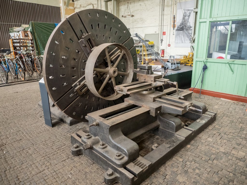 PC300477.jpg - OLYMPUS DIGITAL CAMERA