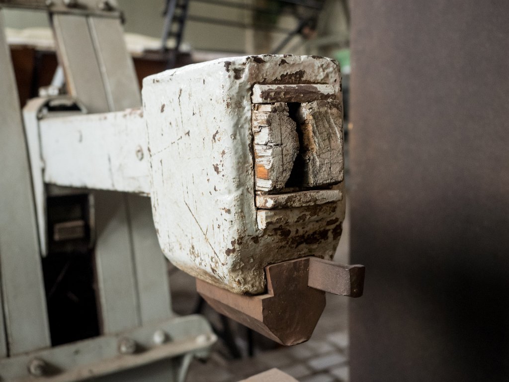 PC300483.jpg - OLYMPUS DIGITAL CAMERA