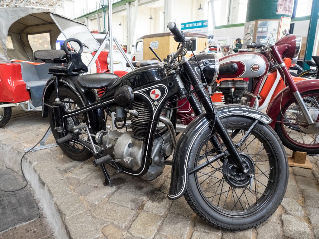 PC300491.jpg - OLYMPUS DIGITAL CAMERA