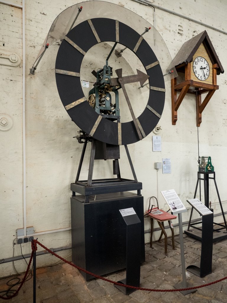 PC300492.jpg - OLYMPUS DIGITAL CAMERA