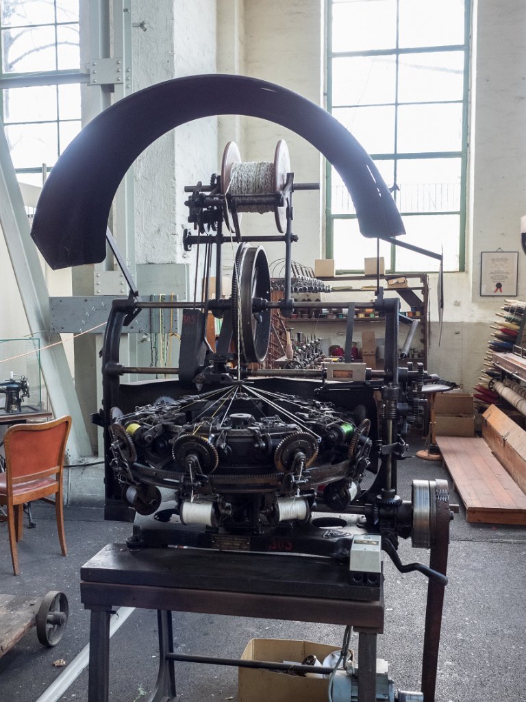 PC300506.jpg - OLYMPUS DIGITAL CAMERA