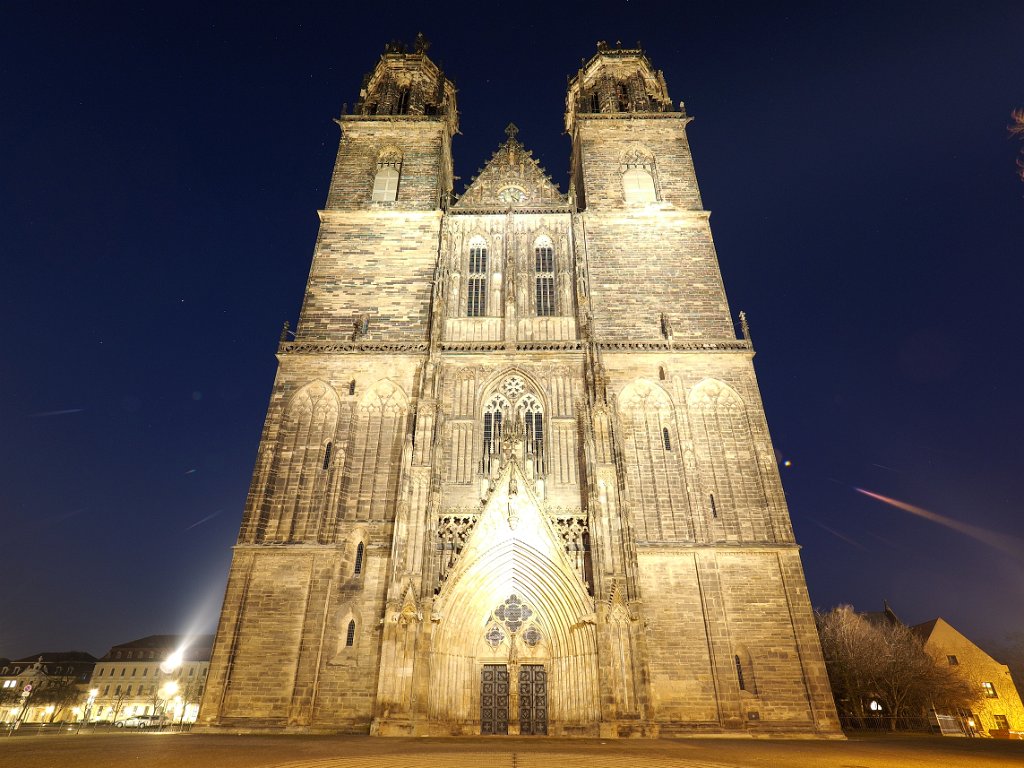 PC300575.jpg - OLYMPUS DIGITAL CAMERA