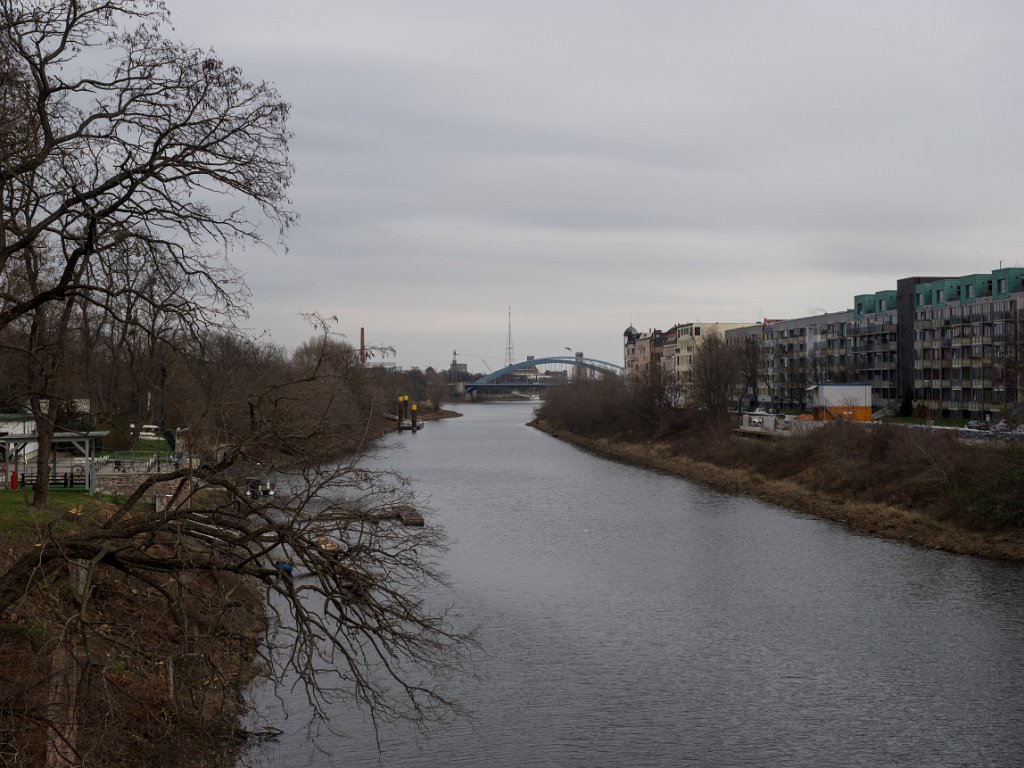 PC310744.jpg - OLYMPUS DIGITAL CAMERA