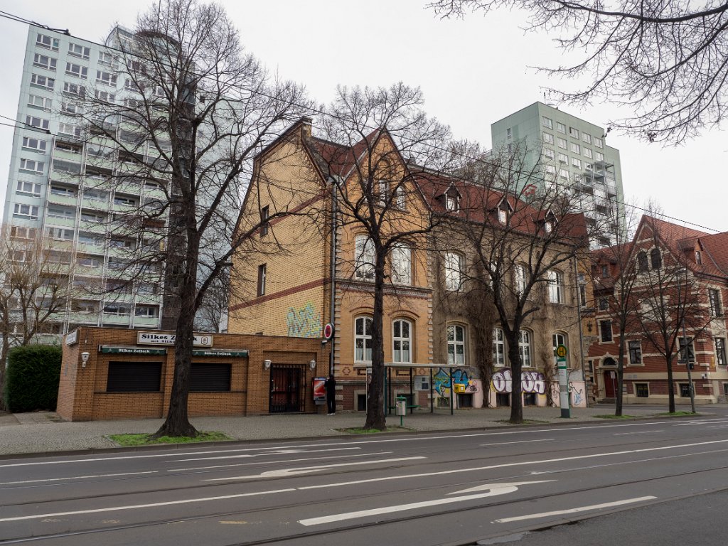 PC310745.jpg - OLYMPUS DIGITAL CAMERA