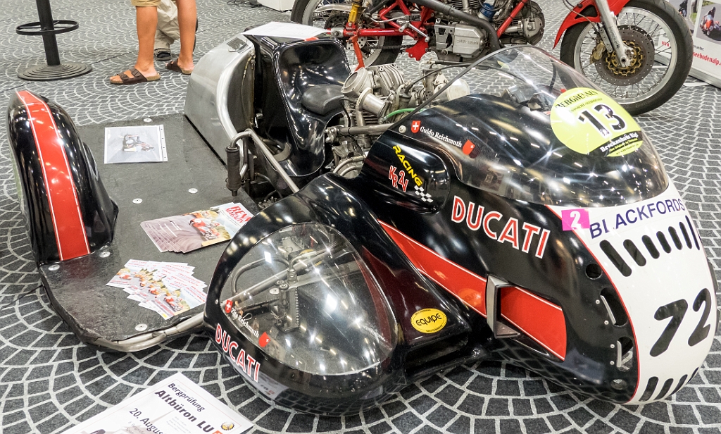 P5273487.jpg - OLYMPUS DIGITAL CAMERA